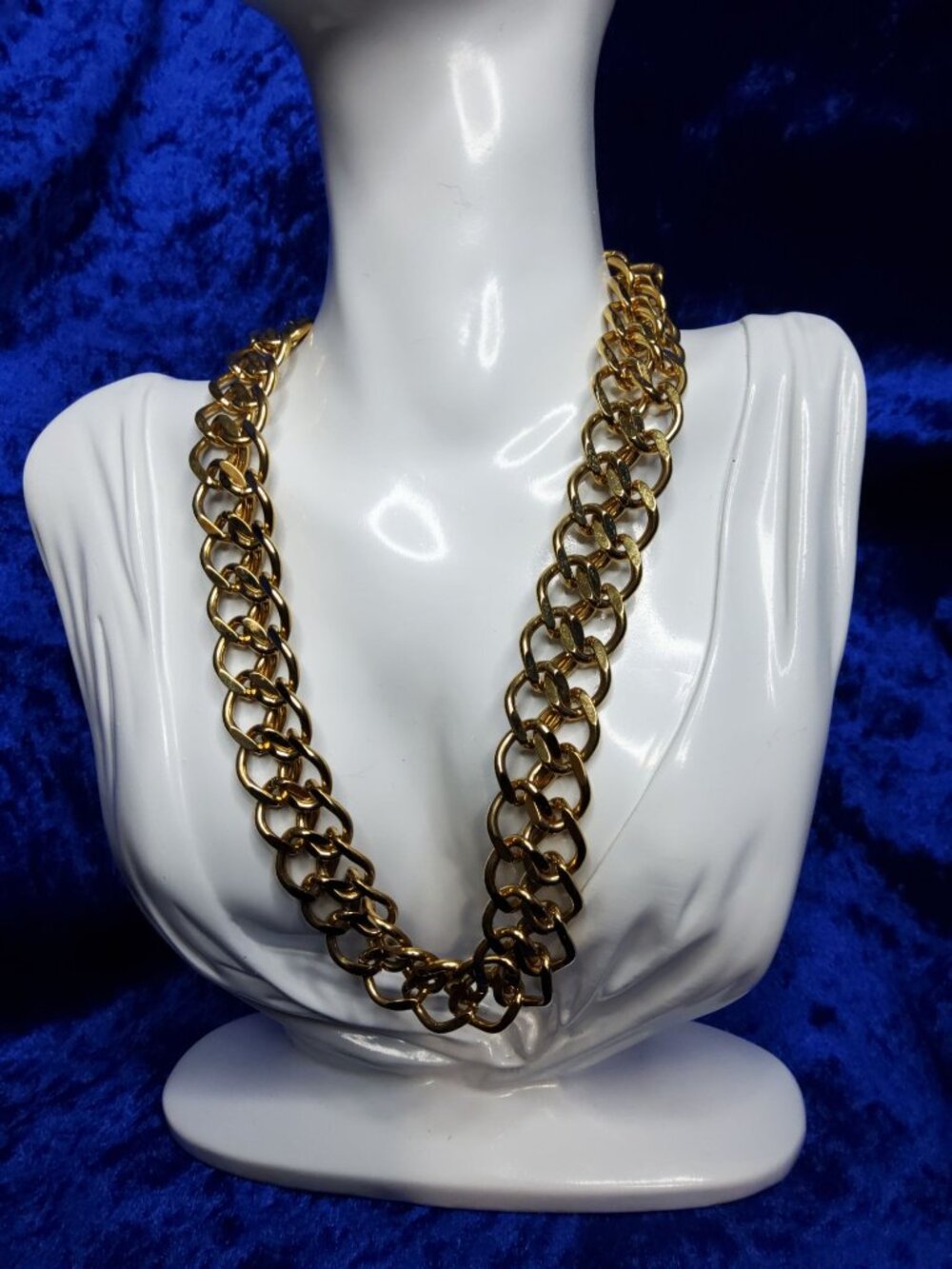 Vintage Napier Unisex Heavy Goldtone Double Chainlink Necklace, 18" long x .75" - Picture 2 of 16